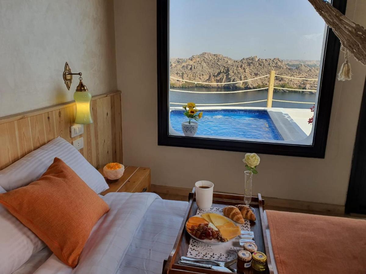 Benben By Dhara Hotels - Adults Only أسوان المظهر الخارجي الصورة A room at the hotel