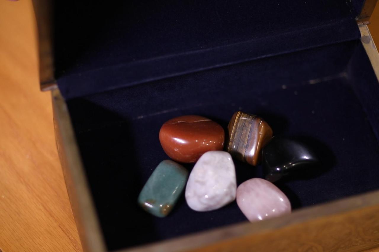 Benben By Dhara Hotels - Adults Only أسوان المظهر الخارجي الصورة Tumbled gemstones