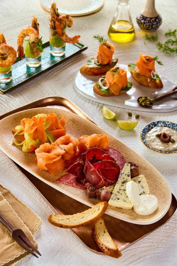 Benben By Dhara Hotels - Adults Only أسوان المظهر الخارجي الصورة Smoked salmon